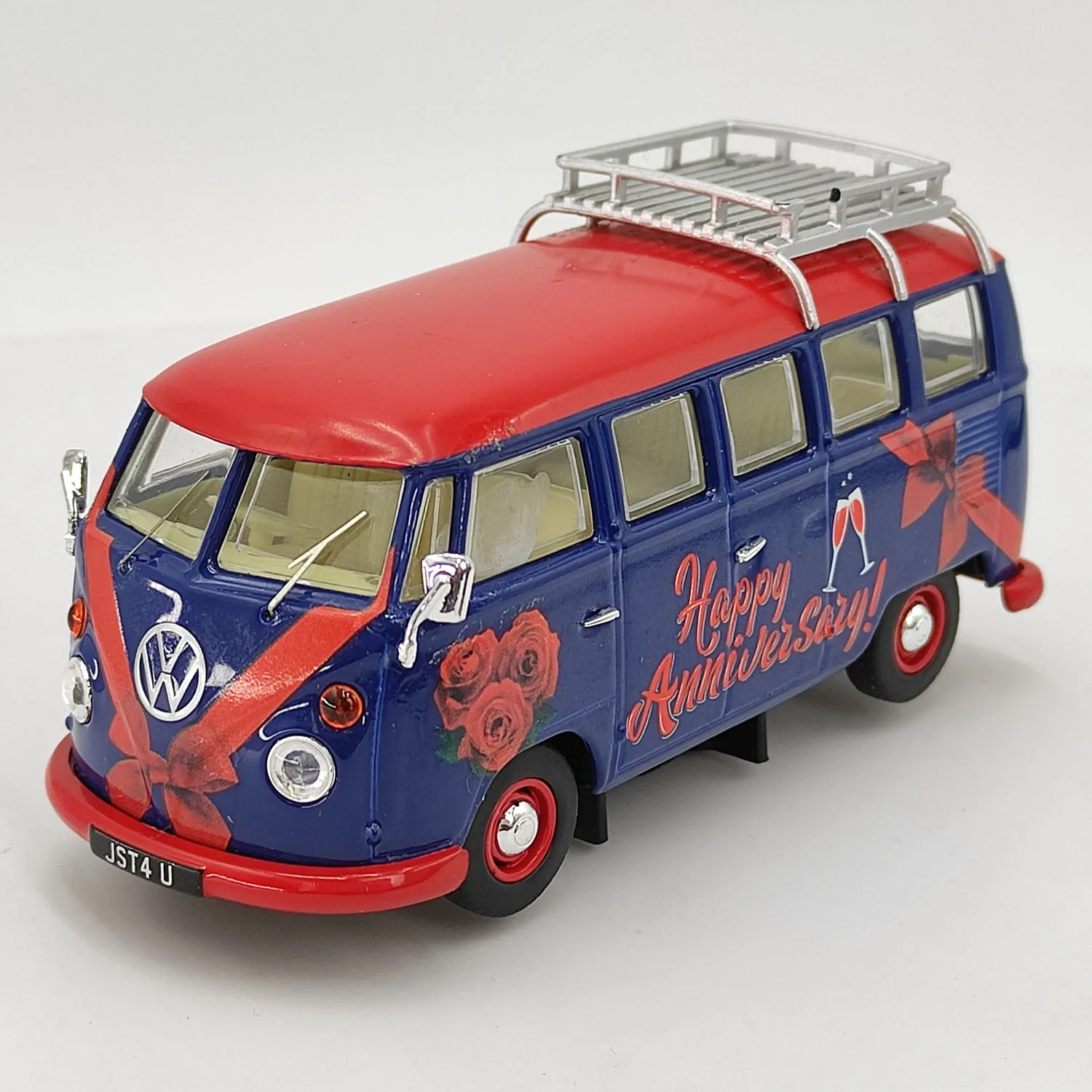 

Diecast CORGI Paparazzi 1:43 Scale VW T1 T2 Bus VW Camper Alloy A Minor Flaw Without A Box Car Model Collectible Toy Gift