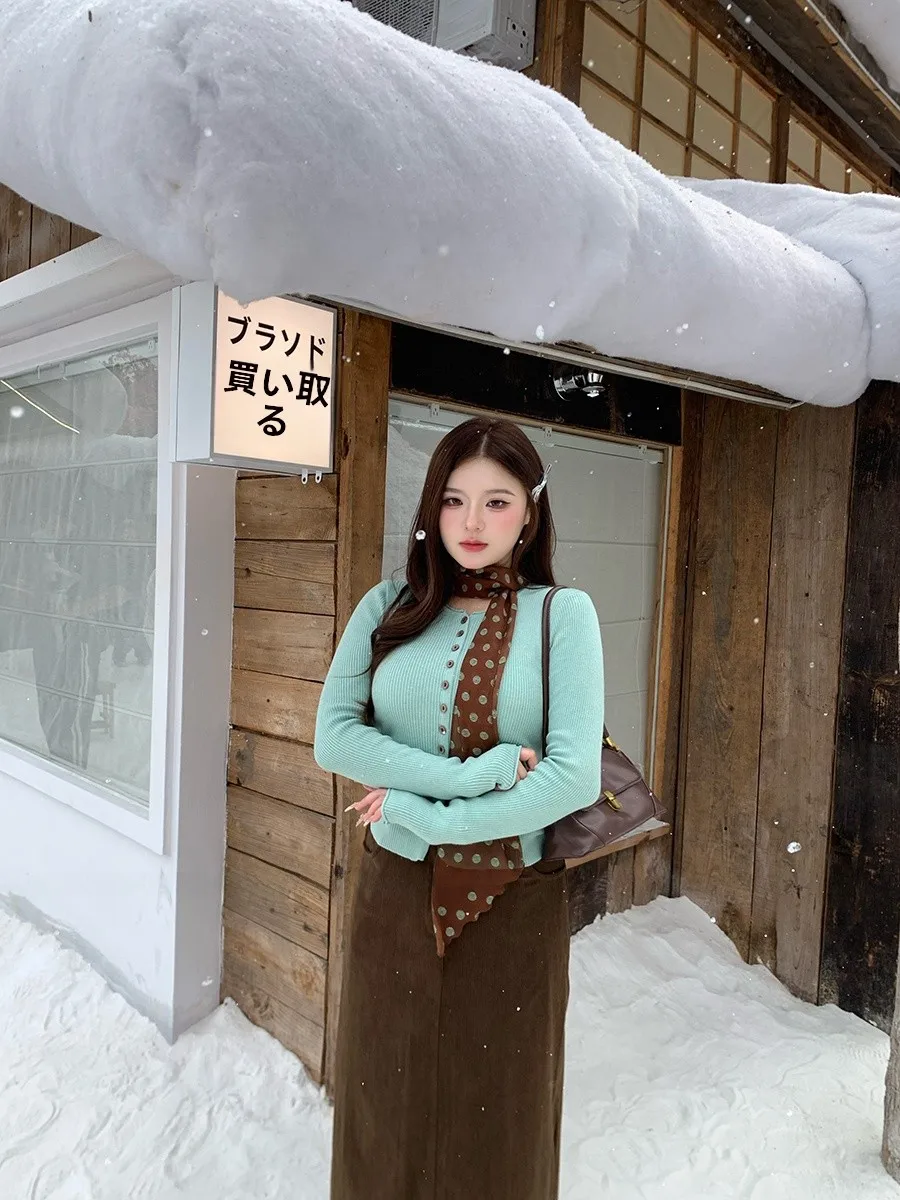 

Green Velvet Long Skirt Set Short Women's plus Size Winter Fashion Commute High Waist A-Line Dress Long Sleeve round Neck