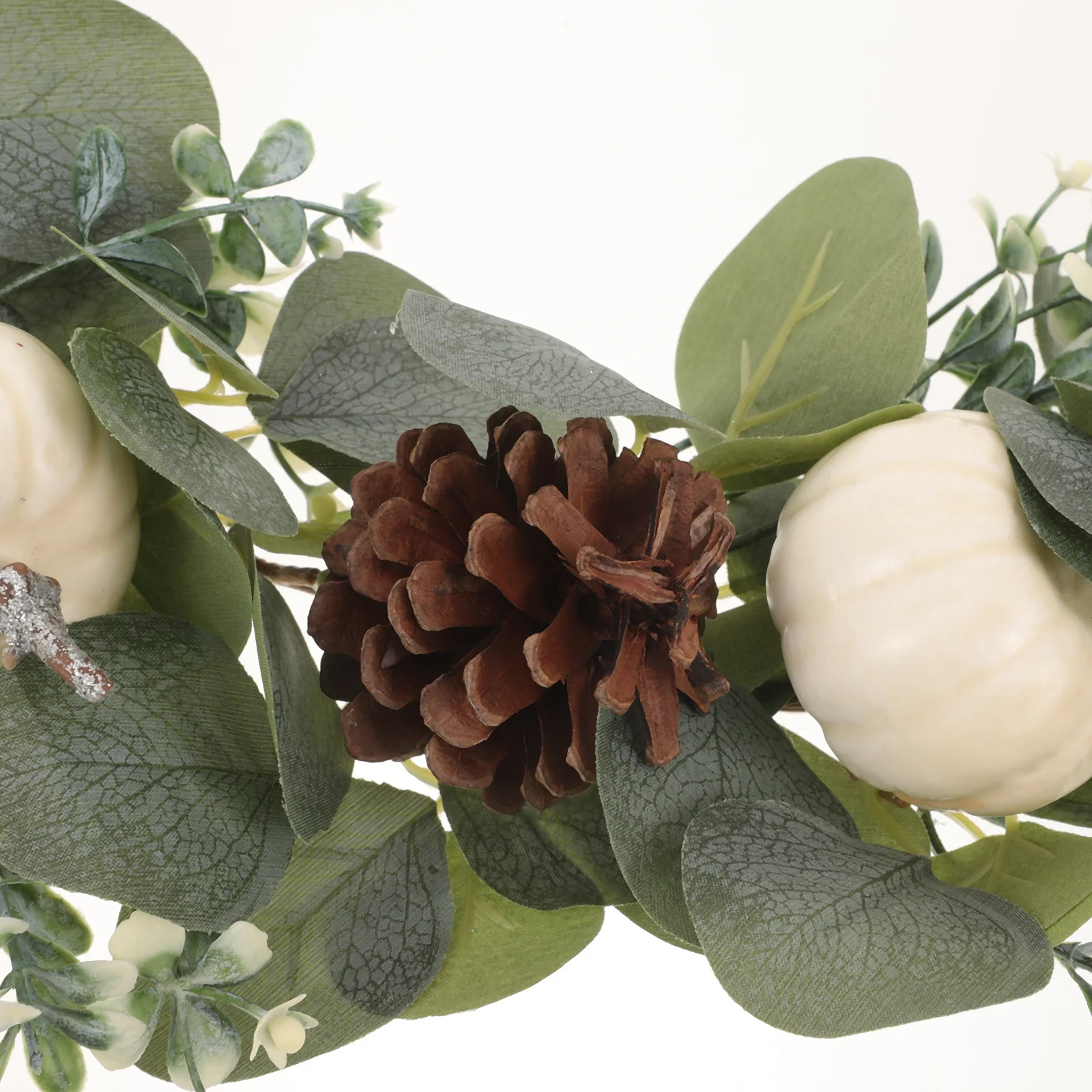 

1Pcs Halloween Supply Simulated Eucalyptus Leaves Pendant White Pumpkin Festival Hanging Decor Indoor Wall Outdoor Scene