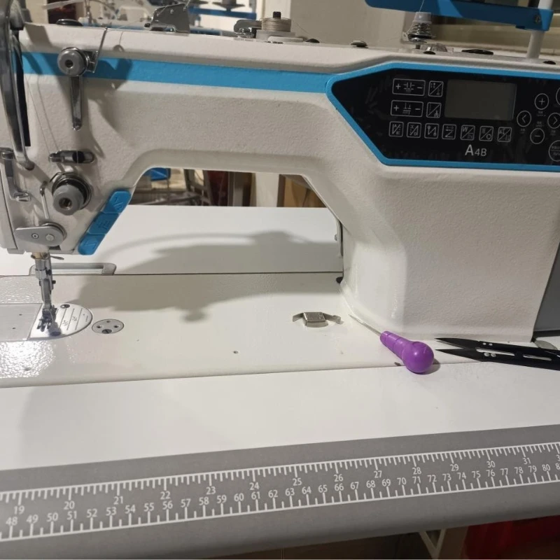 

New Stepping Computer Flat Car, Quad Automatic, Industrial Sewing Machine