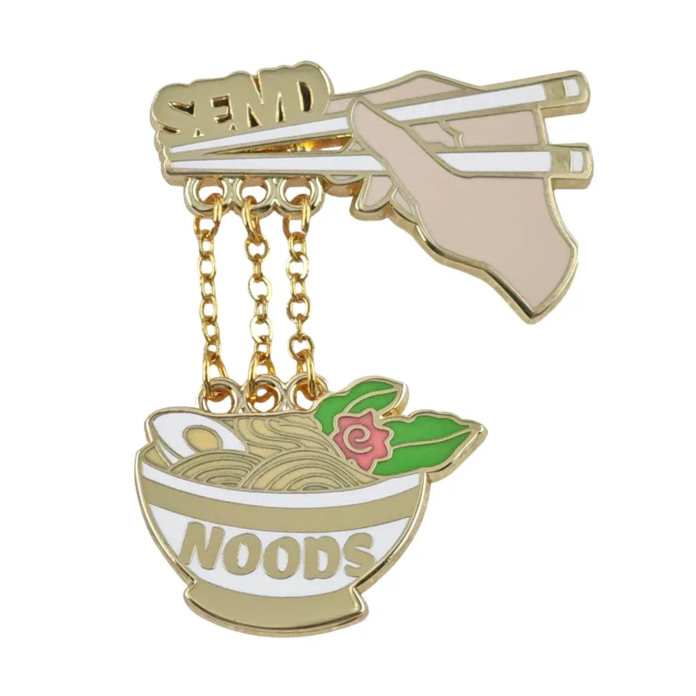 Lustige Emaille-Anstecknadel mit Nudelmotiv: Essens-Meme-Brosche, Stäbchen, Ramen-Nudeln, baumelnde Kette, Reversnadel, süßer Lebensmittel-Schmuck, Geschenk für Freunde – Detail 1