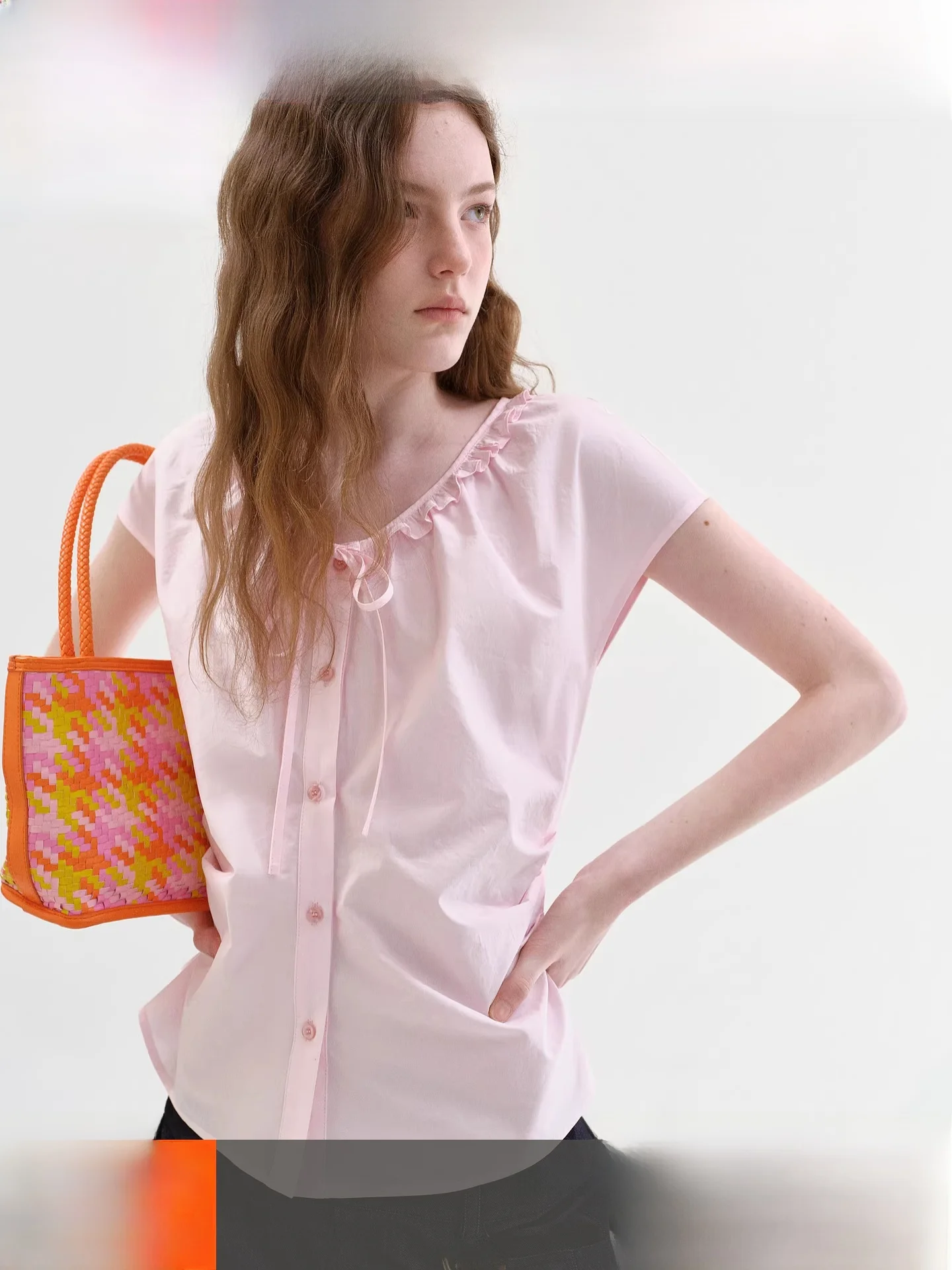 

Monto Marte V-ne Pleated Svel irt with Button Detail Cotton Breathable Casual Women's Top for Commuting