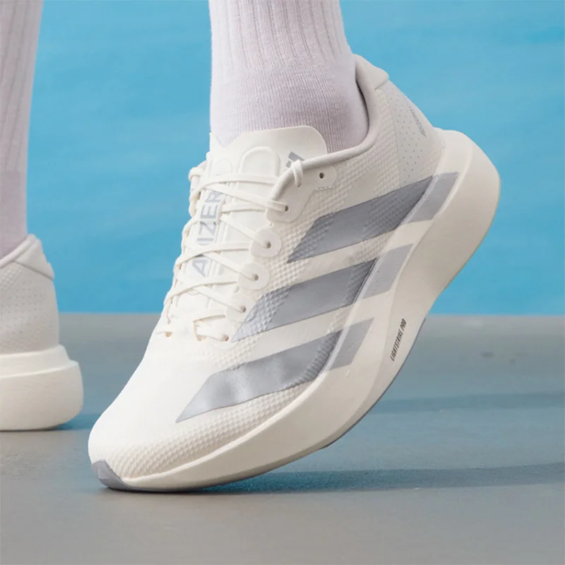 Zapatillas para correr Adidas Mie White Racing - Parte superior de malla transpirable, diseño acolchado, zapatillas deportivas para hombre para trotar lentamente - KI6900