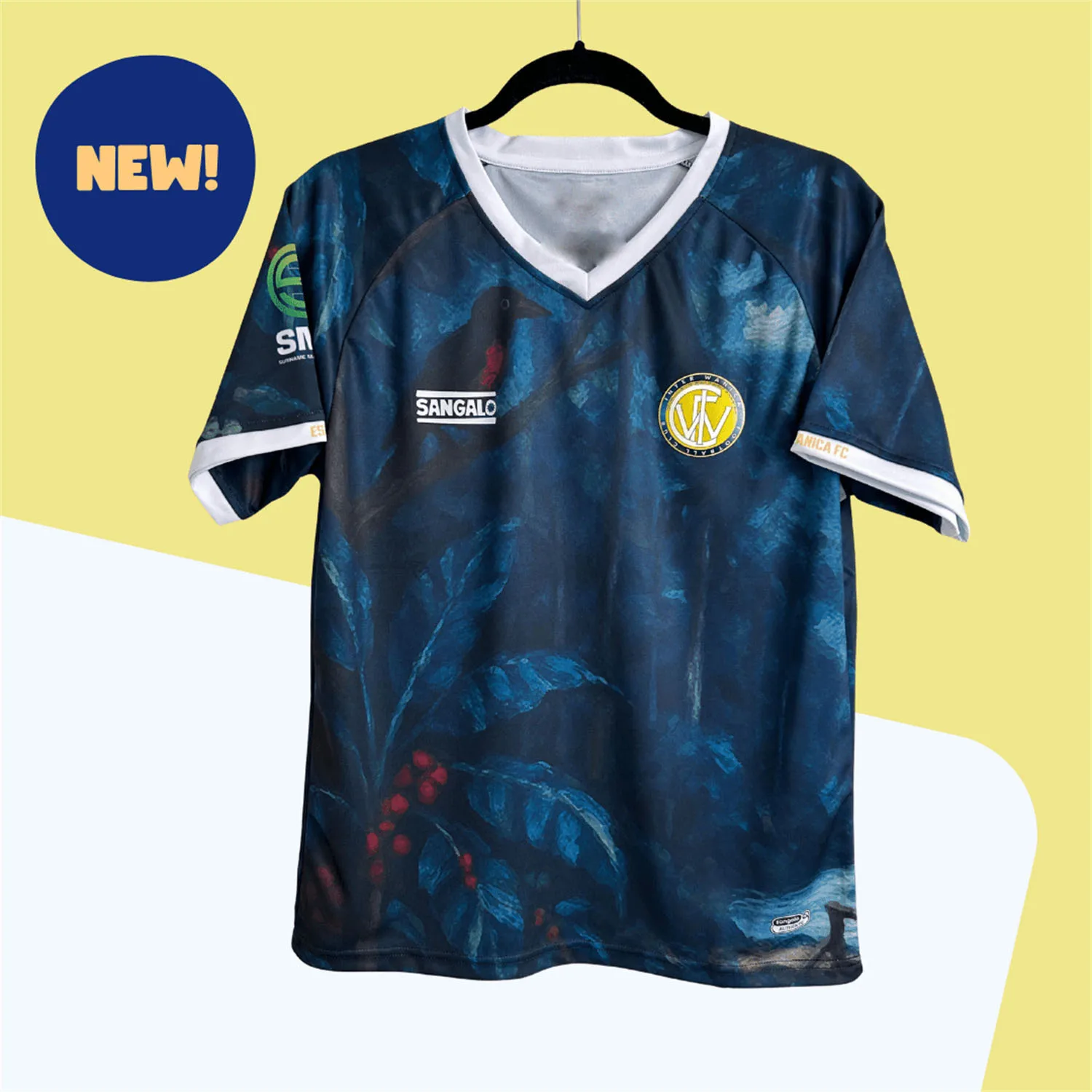 Camiseta Deportiva con Estampado Forestal para Hombre 2026, Cuello en V, Manga Corta, Estilo Jersey de Fútbol Moderno, Ropa Casual Urbana