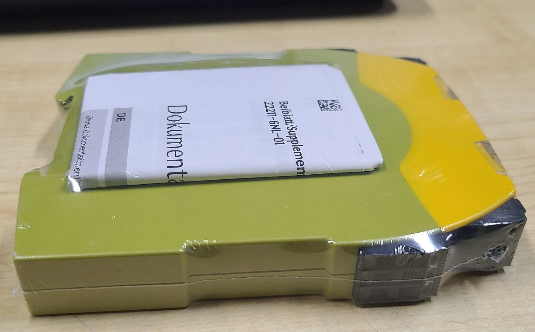 Novo para pilz pnoz s2 c 751102 24v módulo terminal de relé de segurança na caixa
