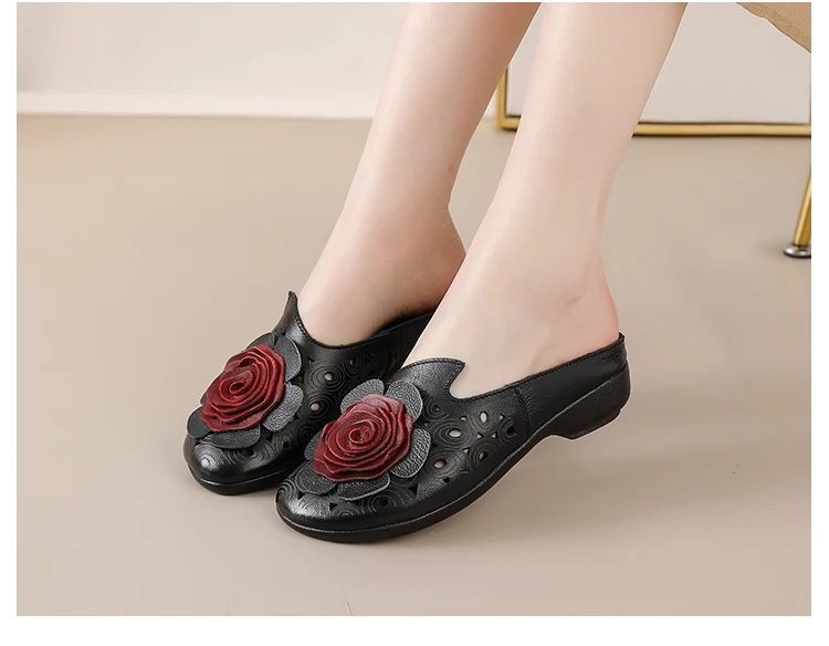 Neue große Blumen-Sandalen aus Rindsleder für Damen, Sommer-Mules mit Cut-Outs, niedrige Absätze, Retro-Luxus-Slipper-Sandalen, Slip-On-Schuhe für Damen – Detail 15