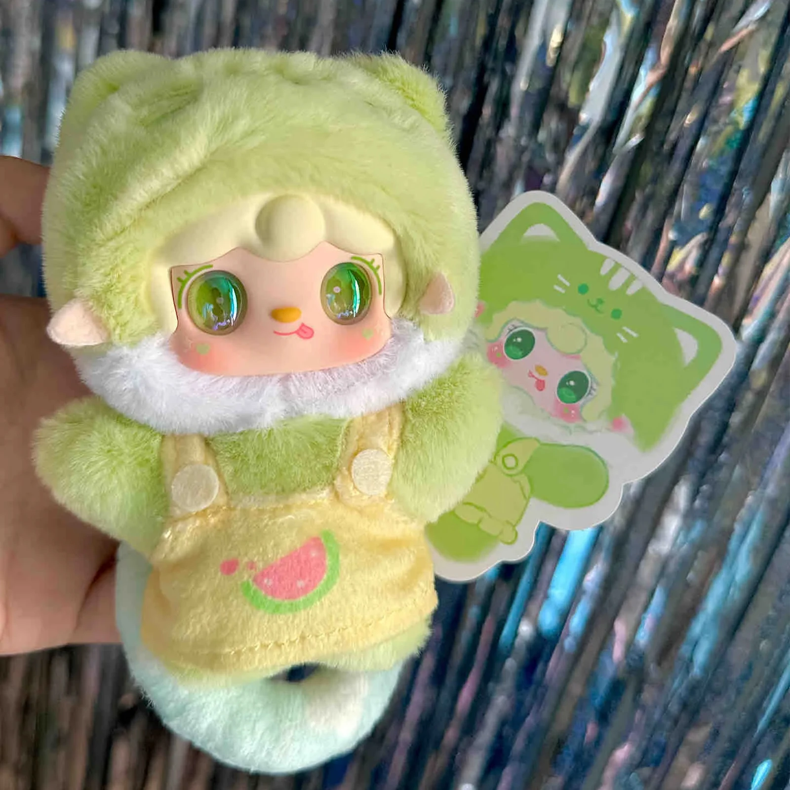 Yooki V12 مواء الصيف سلسلة الحفلات الفينيل أفخم دمية صندوق أعمى لطيف كيتي دمية العصرية اللعب غرفة ديكور حلية حقيبة قلادة الهدايا