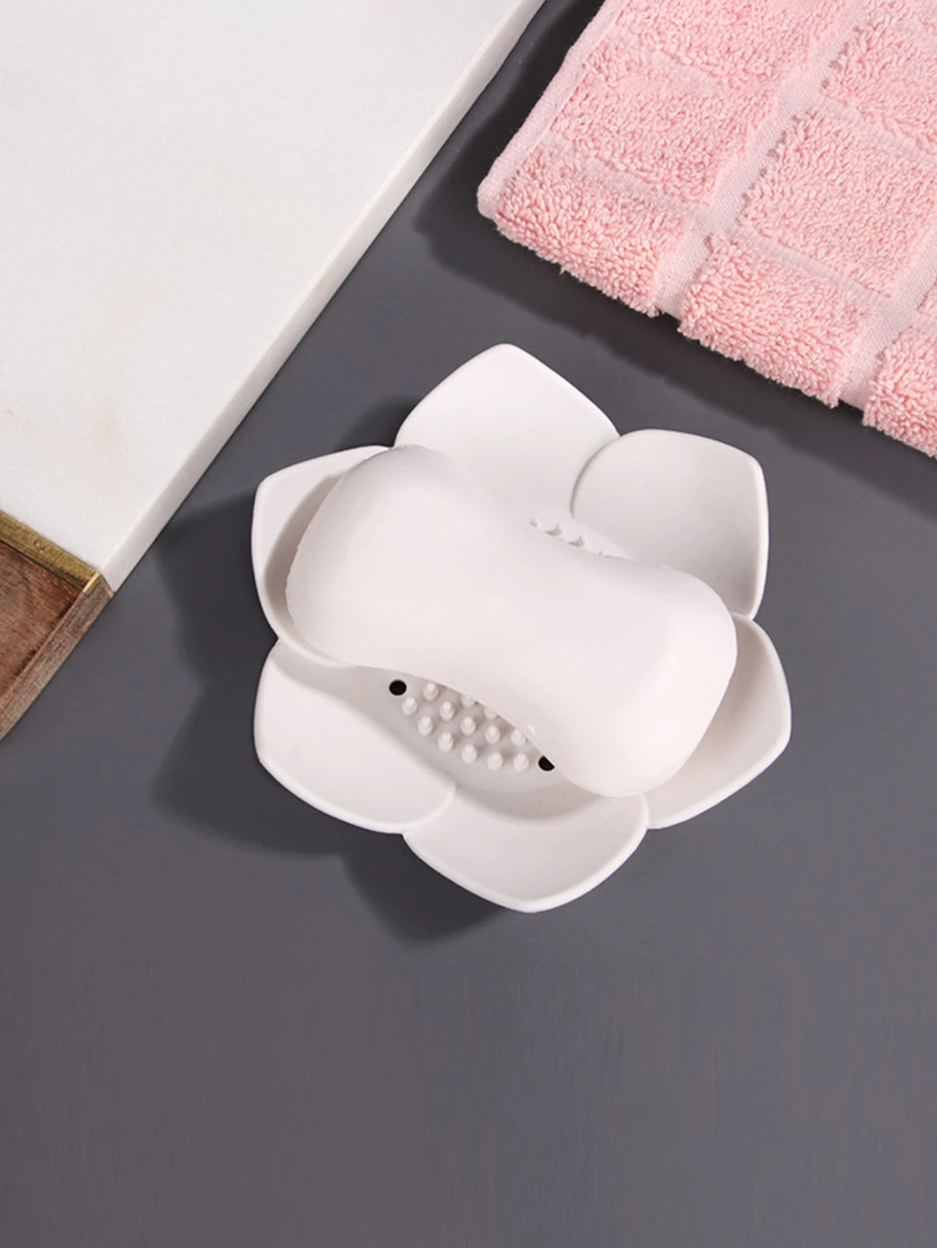 Tpr Lotus Soap Plate Flower Shaped Bathroom Simple Drainage Tray Toilet Toilet Washboard Universal