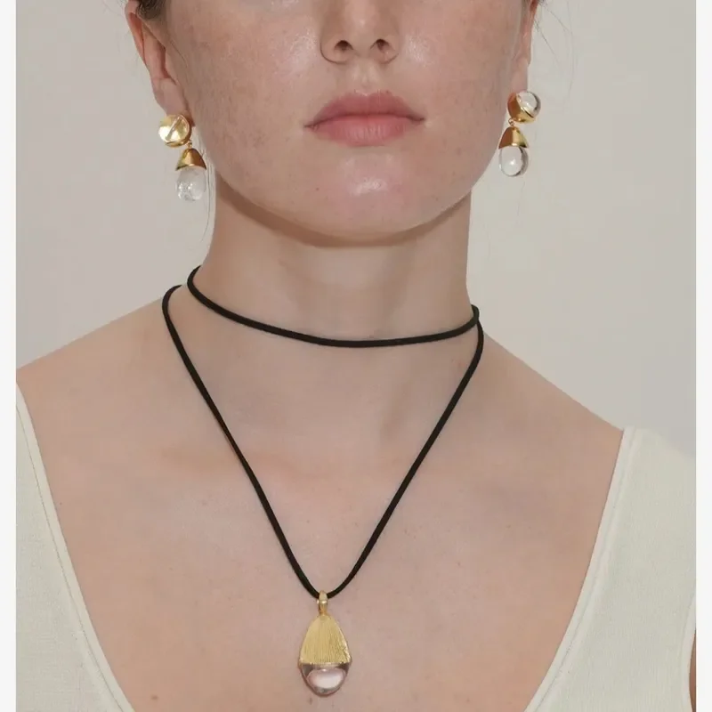 French retro brushed silver and white crystal necklace stud earrings set, light luxury and simple special-shaped necklace