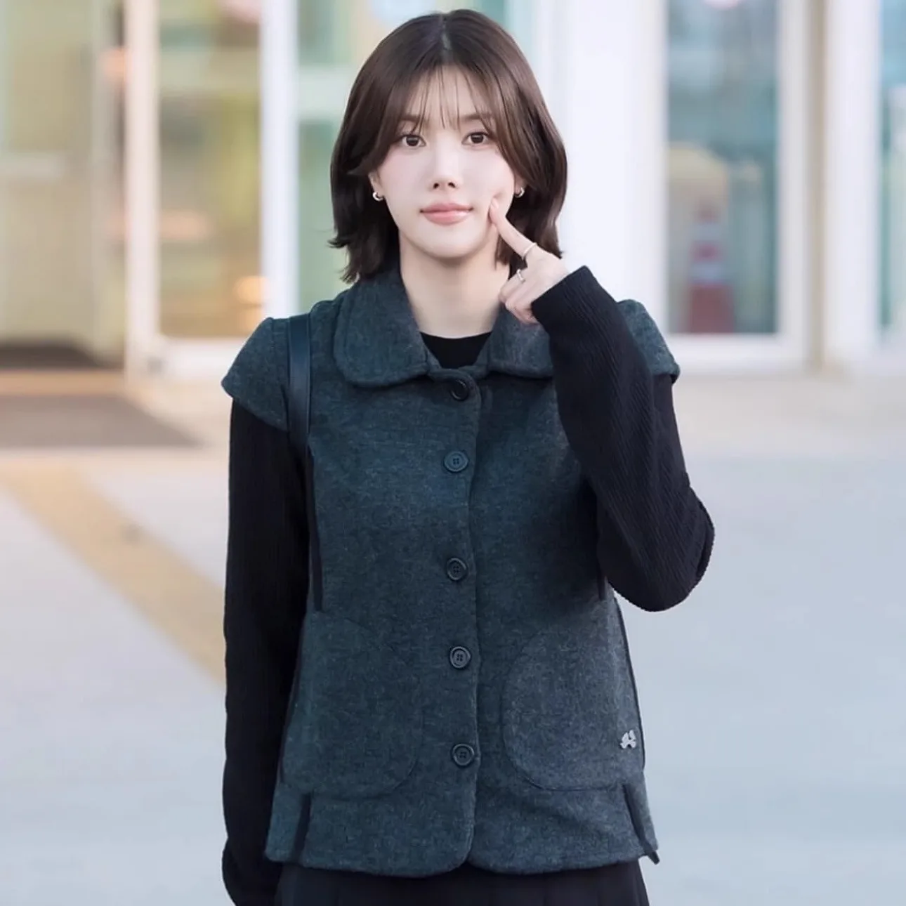 

Hugyourskin Cartoon Sle Knitted Patchwork Doll Collar Woolen Coat Jaet Women's Loose Fit Long Sve Winter Outerwear