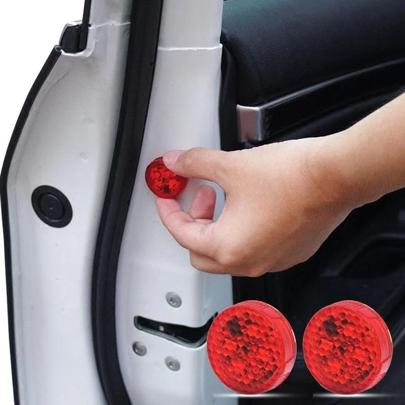 Set Da 4 Luci LED Rosse Per Portiera Auto – Autoadesive E Impermeabili, 5 LED Stroboscopici A Batteria, Accensione Automatica All'Apertura, Universali
