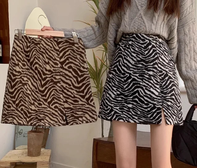 تنورة صوفية كبيرة الحجم مثيرة بطبعة الفهد للخريف والشتاء تنورة نسائية كورية عالية الخصر على شكل حرف a تنانير أنيقة متعددة الاستخدامات