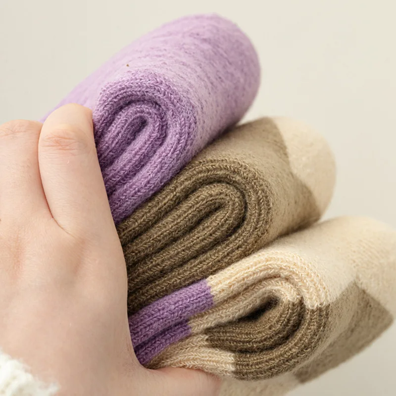 5 أزواج الجوارب النسائية سميكة الدافئة مريحة لينة جوارب يمكن السير بها على الأرض لفتاة حزمة الأرجواني الحب الحلو لطيف الأوسط جوارب أنبوبية