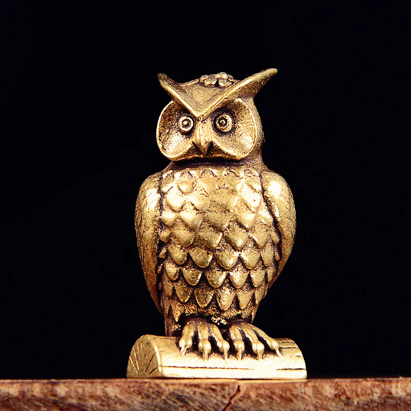 

Античная разные коллекции, бронзовый твердый стоячий брелок в виде совы, кулон, латунные потертые животные, чайные украшения, украшения