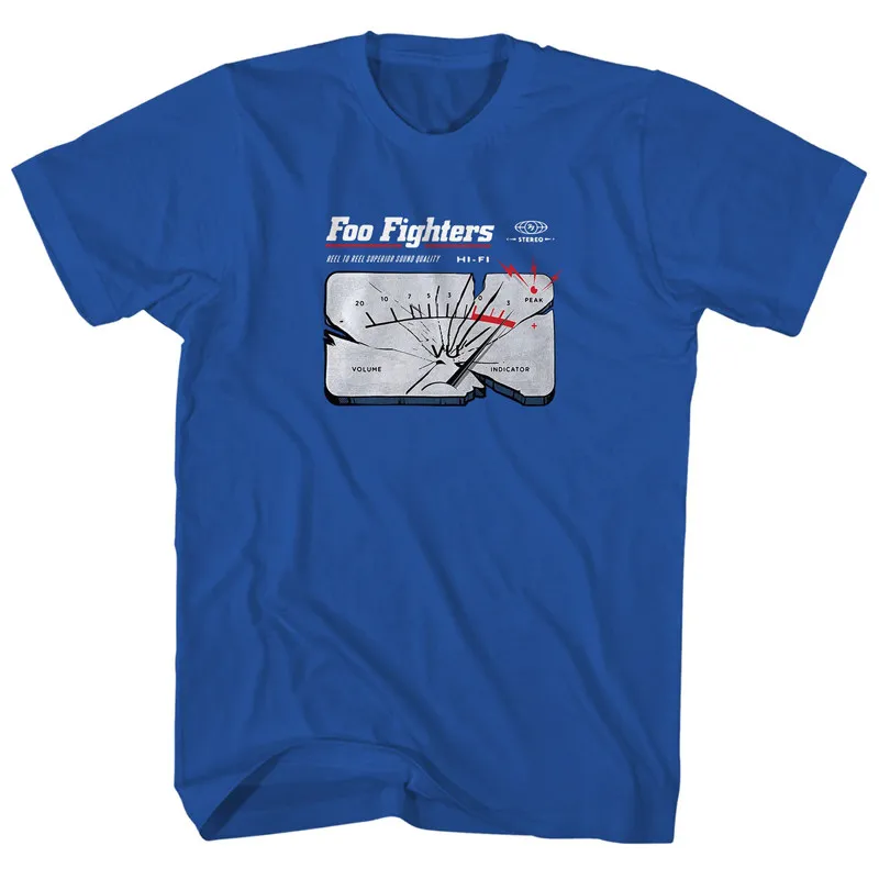 La banda de rock estadounidense Foo Fighters lanzó en 1994 una camiseta para hombre estilo punk con diseño de avión de combate flameante.