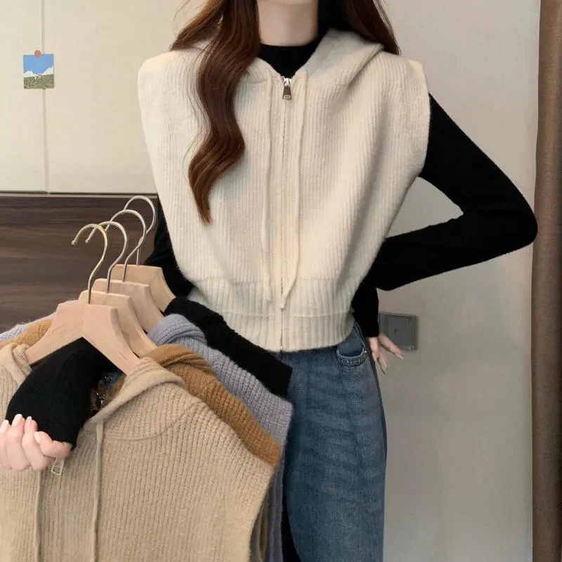 

Zoki Sleeveless Knitted Women Zipper Cardigan Fashion All Match Hooded Sweater Vest Harajuku Solid Autumn Casual Crop Tops New