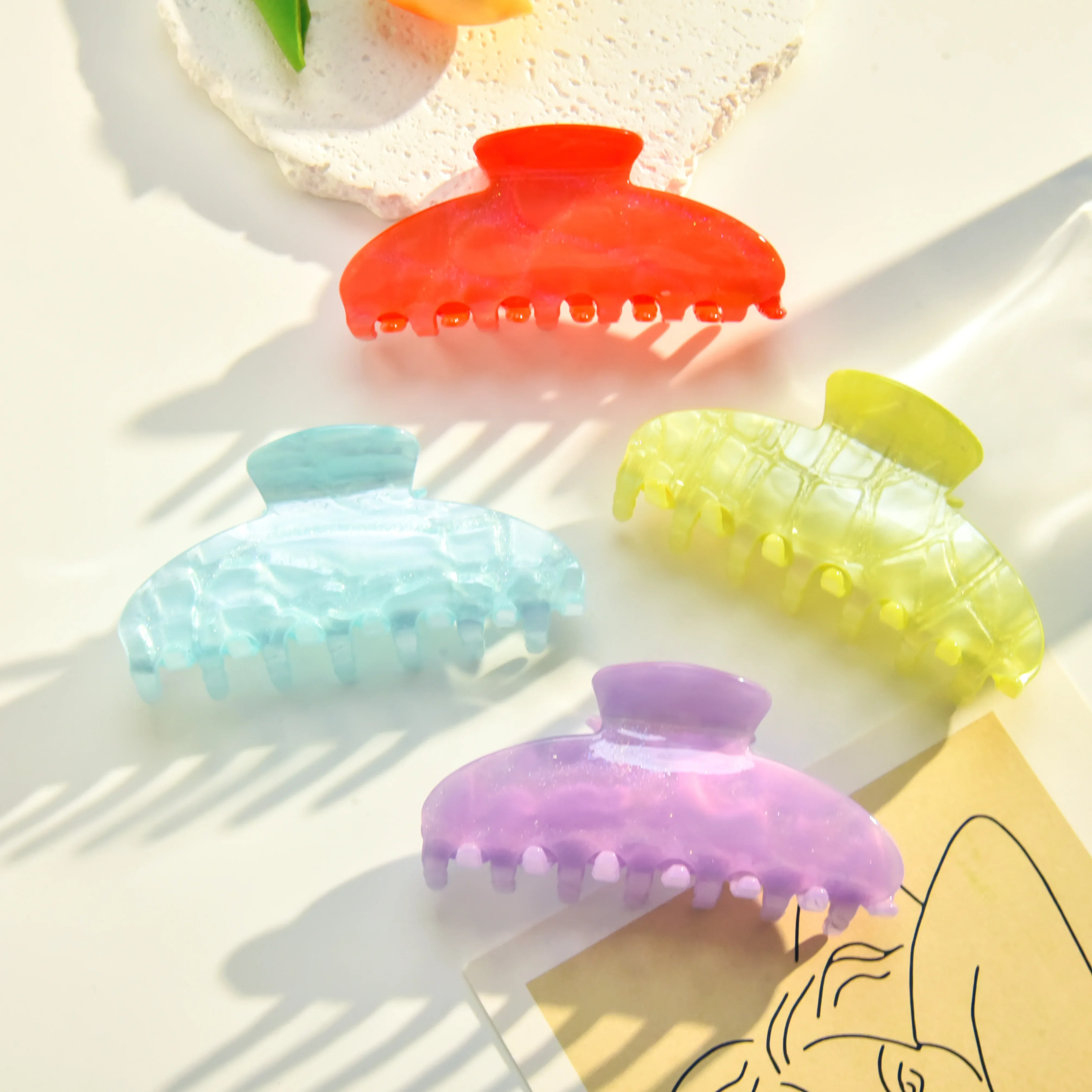 

Shining Multicolour Hair Claws Sweet Candy Color Claw Clip French INS Crab Hair Clip Popular Trendy Hair Catches for Girls Women