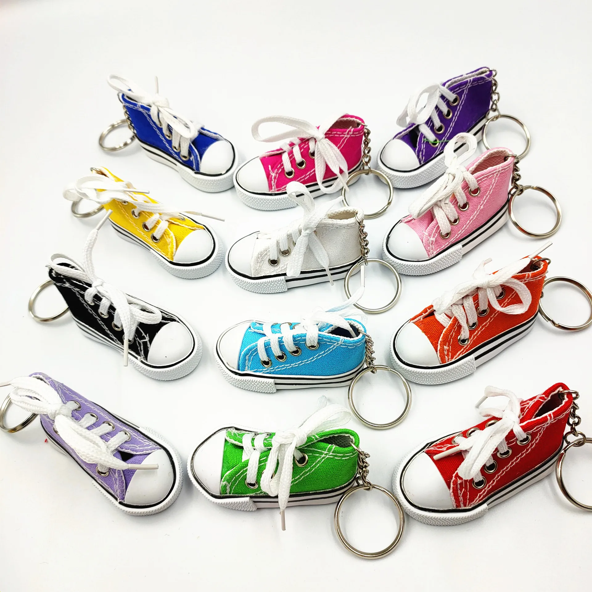 Mini Hi Top Canvas Sneaker Tennis Shoe Keychain Blue Pink White Sports Shoes Keyring Doll Funny Gifts package car accessories