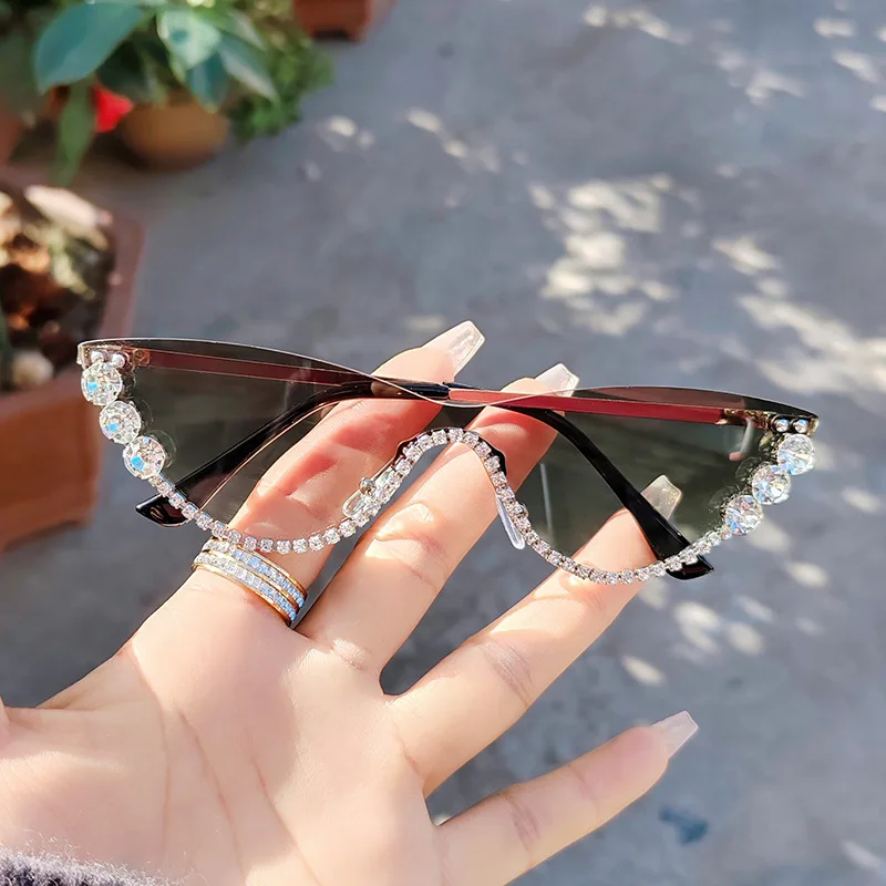 Hipster Street Style Party Spherical Sunglasses Trendy Cat Eye Personalised Rhinestone Sunglasses Women's Everyday Accessories