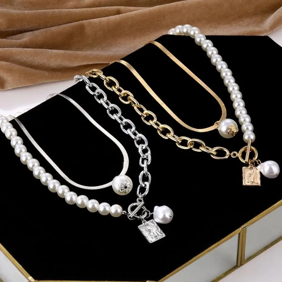 1 Pcs Vintage Baroque Pearl Square Pendant Necklace Alloy Splicing OT Buckle Stacked Luxury Jewelry For Women