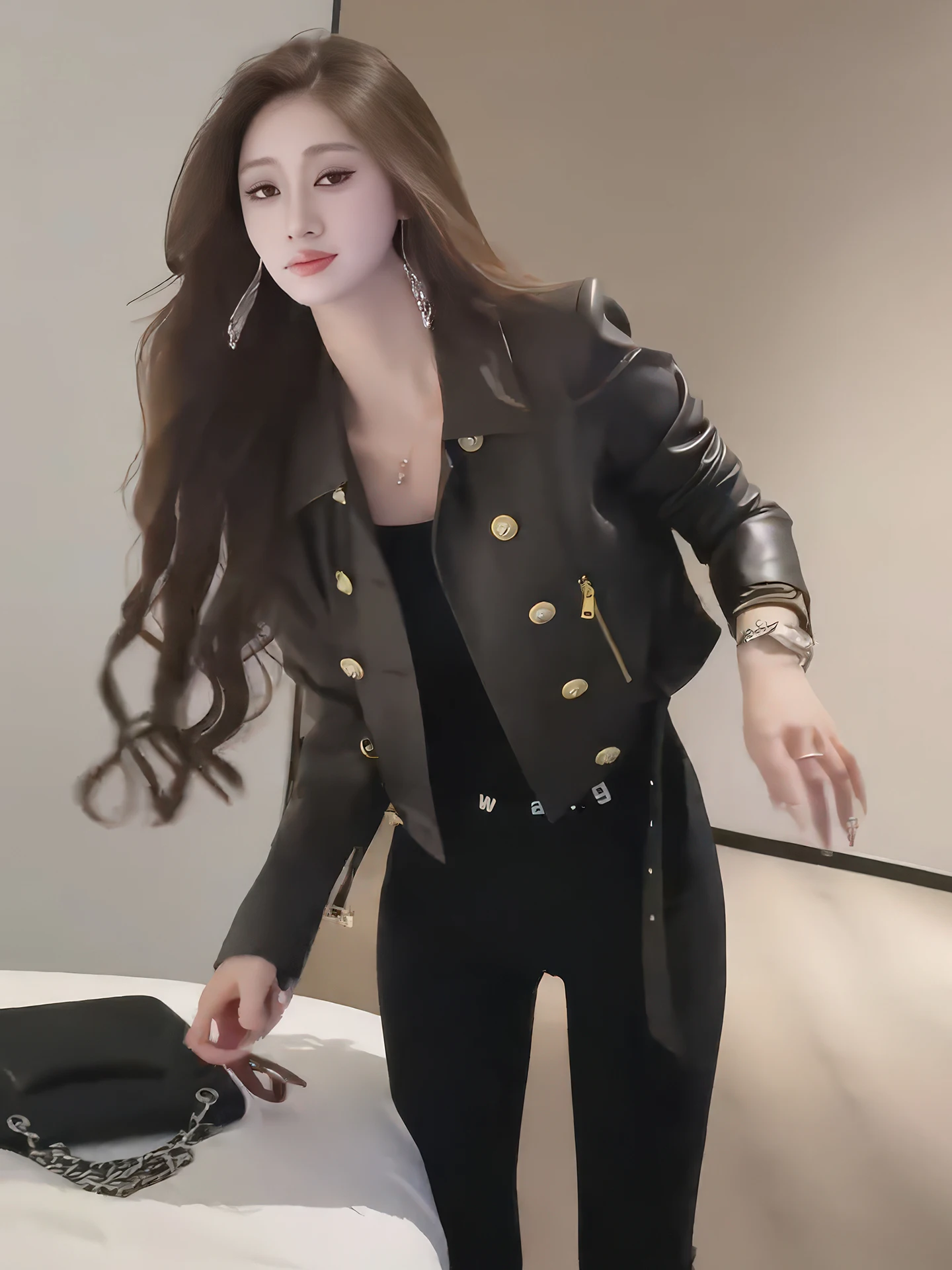 Veste en cuir PU pour femme, style motard, décorée de métal, à double rangée de boutons, manches longues