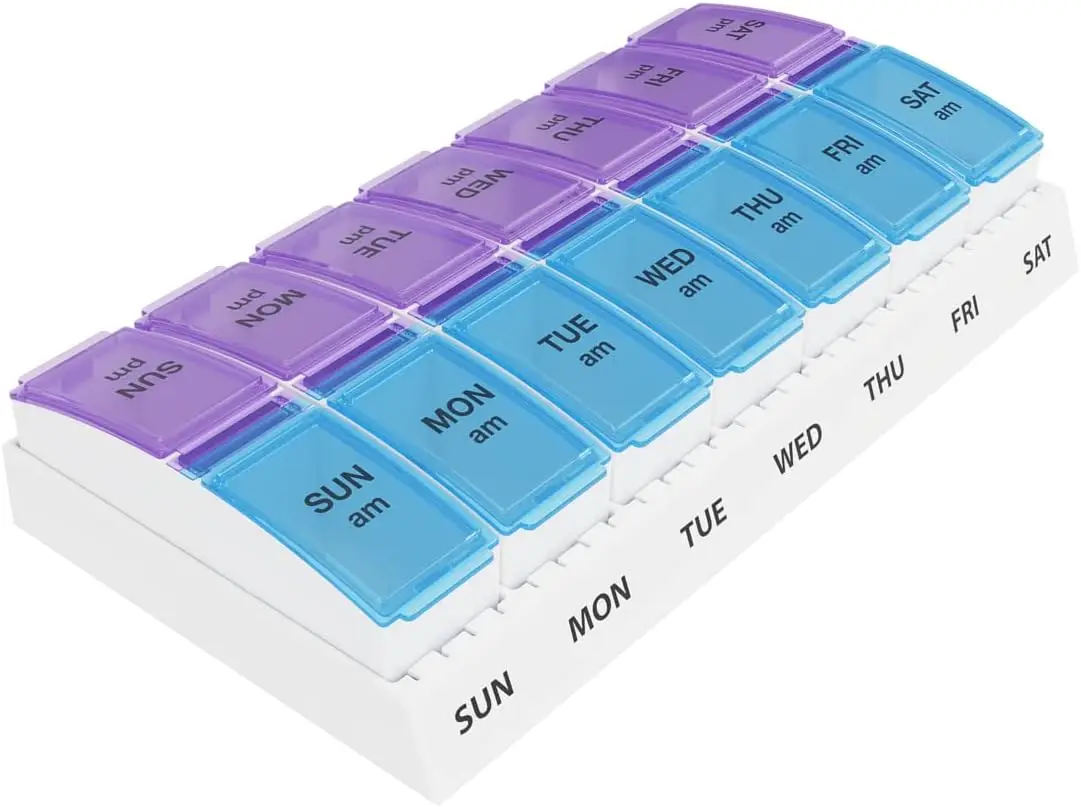 Organizador de Pastillas Semanal AM/PM, Estuche para Vitaminas de 7 Días, Compartimentos Extraíbles, 2 Tomas Diarias, Azul/Morado