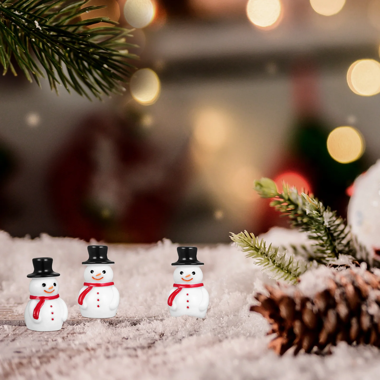 

Miniature Resin Snowman 20pcs Christmas Mini Decoration Craft for Micro Landscape Xmas Party Supplies Festive Ornament Set