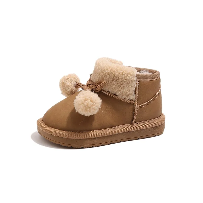 الفتيات الحلو الدافئة عادية التلبيب القطن أحذية بوت قصيرة 2025 شتاء جديد للأطفال لينة وحيد مريح تنوعا موضة الثلوج الأحذية