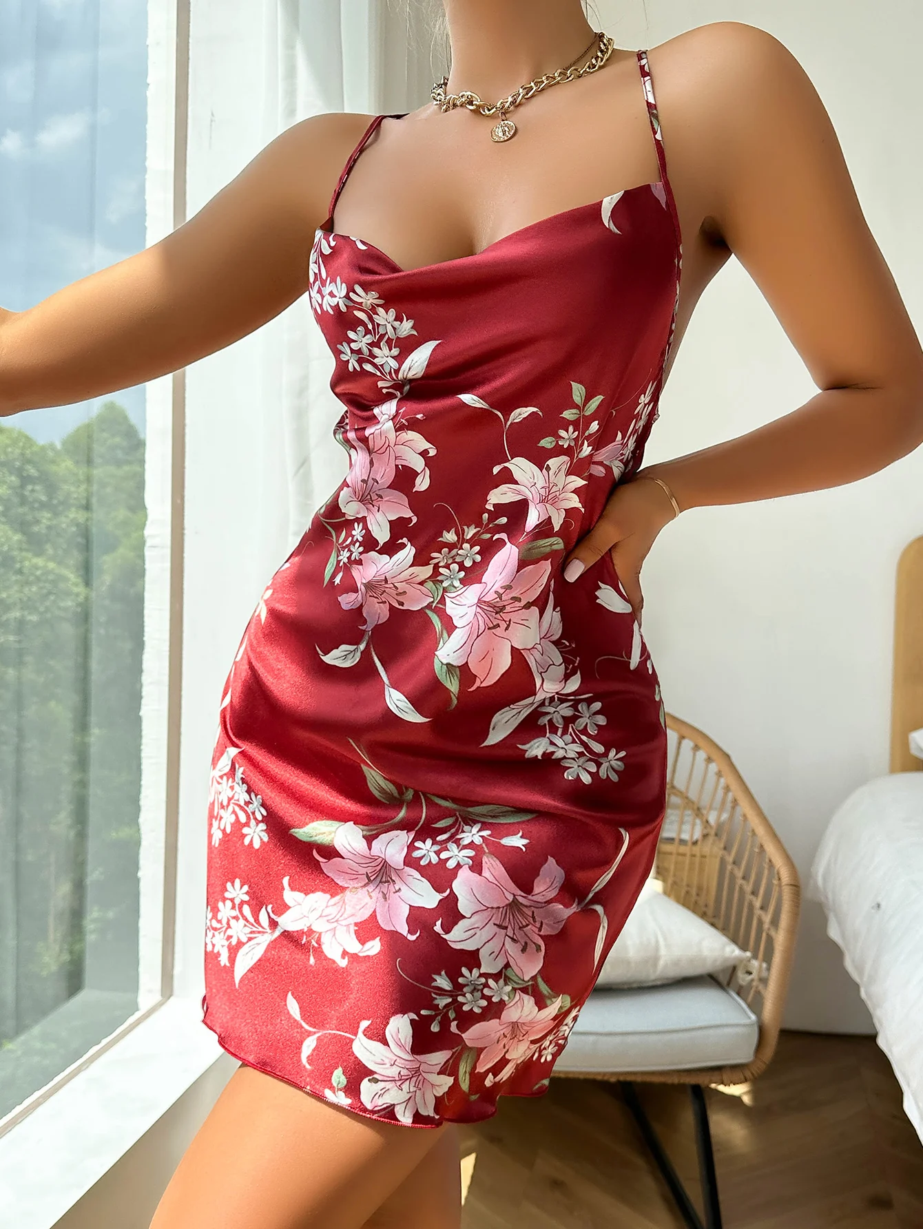 Nieuwe Sexy Zijden Vlek Slip Vrouwen Nachtjapon Bloemenjurk Dames Pyjama Print Bloem Sexy Dames Jarretel Pyjama Loungewear