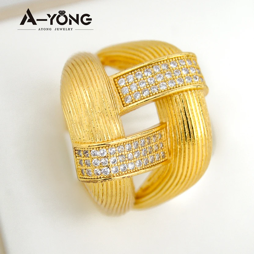 Luxury Saudi Gold Color Big Rings 21k Gold Plated Fashion Zircon Italian Chic Womens Mens Engagement Wedding Party Jewelry