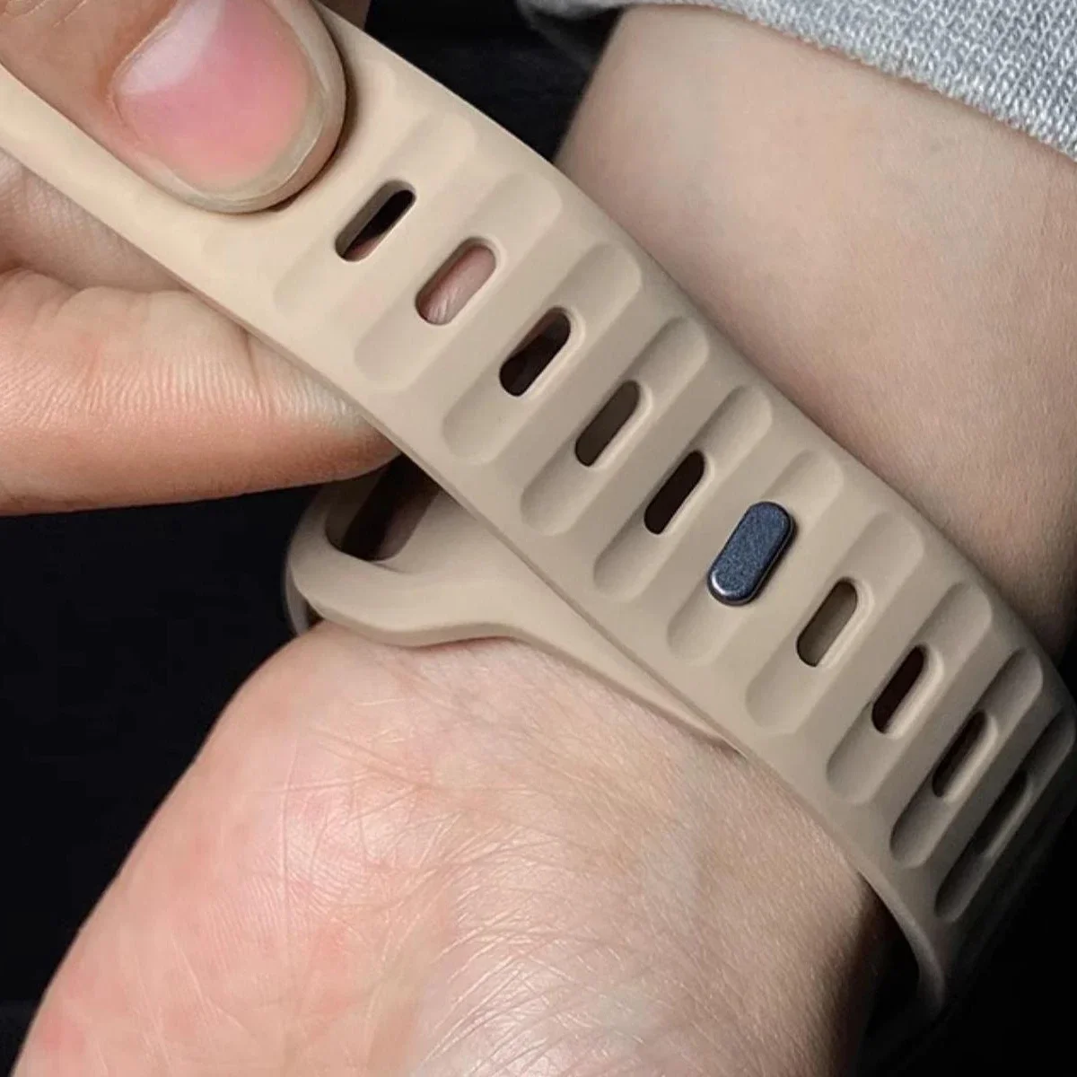 Strap for Fitbit Versa 4/Versa 3/Versa 2/Versa Watch Band Sport Silicone Wristband for Fitbit Versa Lite/Sense/Sense 2 Band Corr