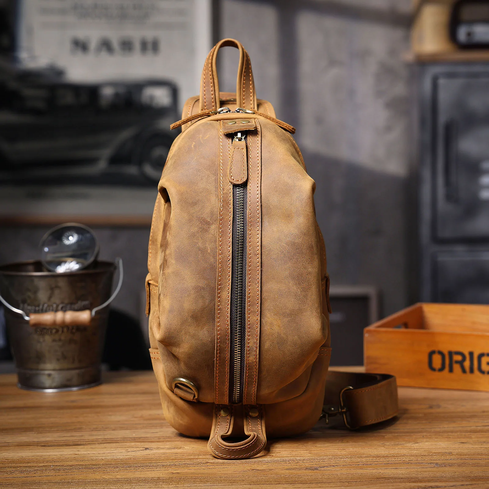 Vintage Echtleder-Umhängetasche für Herren, Vollnarbenleder, Crossbody-Brusttasche, große Kapazität – Detail 7