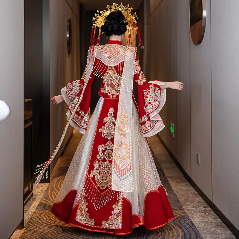 Bride Xiuhe 2024 New Autumn New Chinese Wedding Dress Wedding Dragon and Phoenix Coat Toasting Wedding Dress