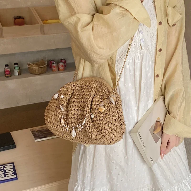 

New Summer Beach Straw Women's Crossbody Bag Bohemian Shell Chain Handmade Woven Rattan Purse Travel Vacation Shoulder Bag