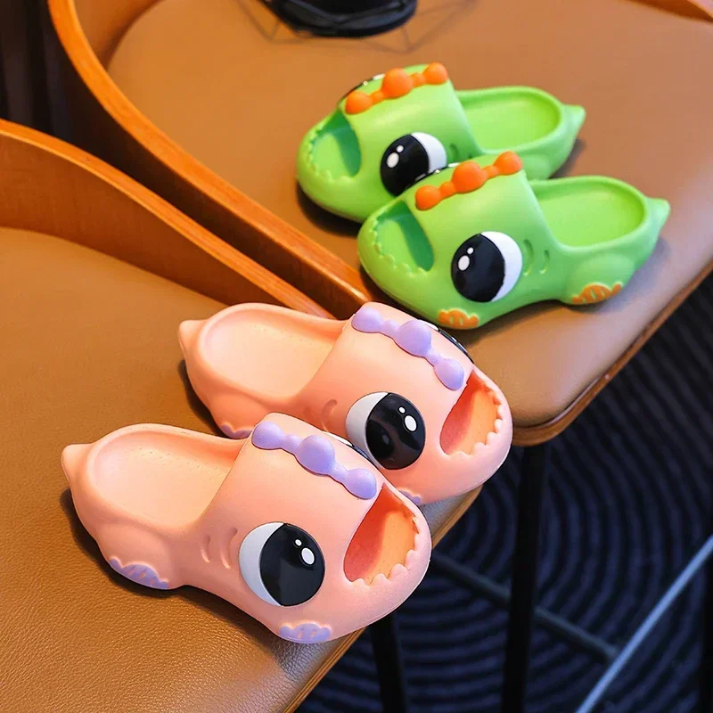 Summer Aged 2-12 Children Slippers Cute Cartoon Dinosaur Beach Sandal For Kids Boys Girls Flip Flops Non-Slip Indoor Home Shoes