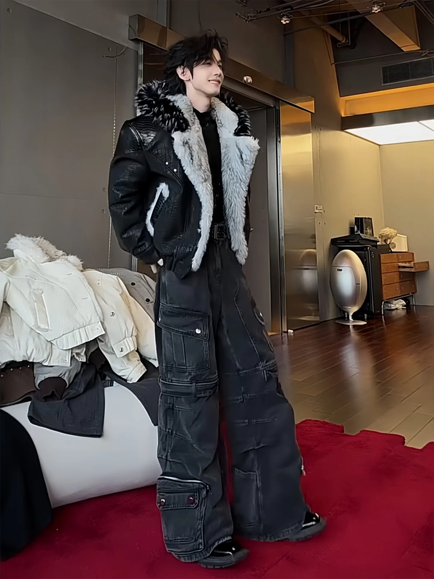 

Новая мужская утепленная хлопковая куртка на флисовой подкладке, зимняя теплая модная куртка с капюшоном, меховым воротником, повседневная, с длинными рукавами