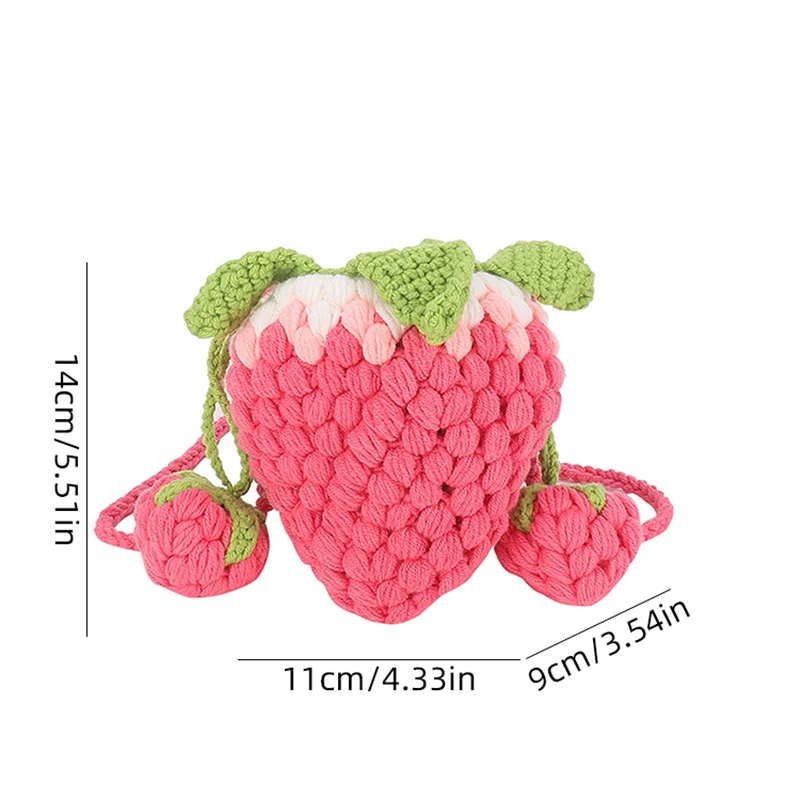 حقيبة نسائية لطيفة على شكل فراولة بتصميم فواكه صغيرة حقائب كروس مصنوعة يدويًا حقائب يد منسوجة للتسوق في الهواء الطلق والتنزه وجيب برباط