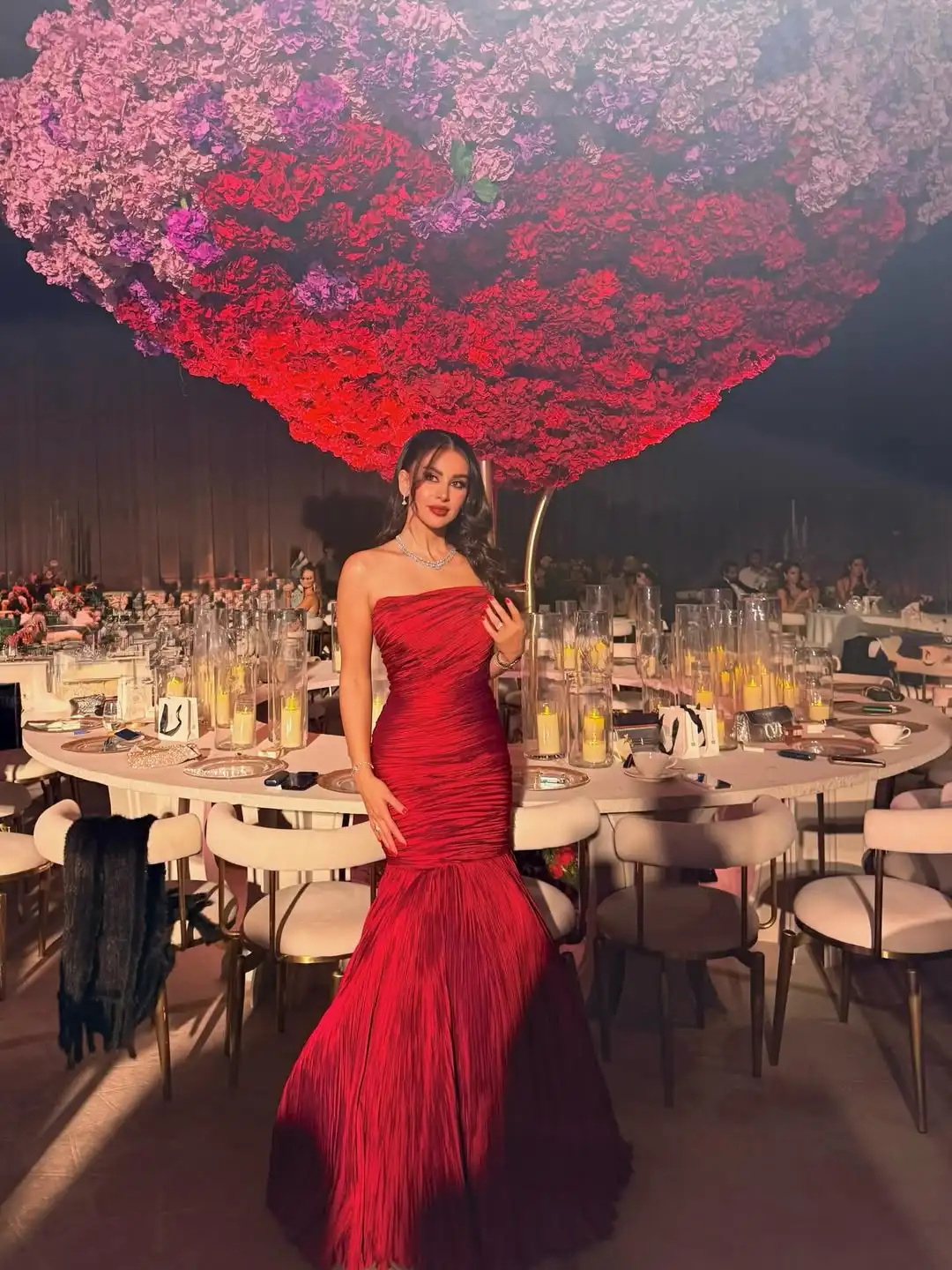 

Luxury Burgundy Fashion Big Mermaid Strapless Ruched Detail Pleated Satin Floor Length Slim Fitting Evening Prom Party Dress