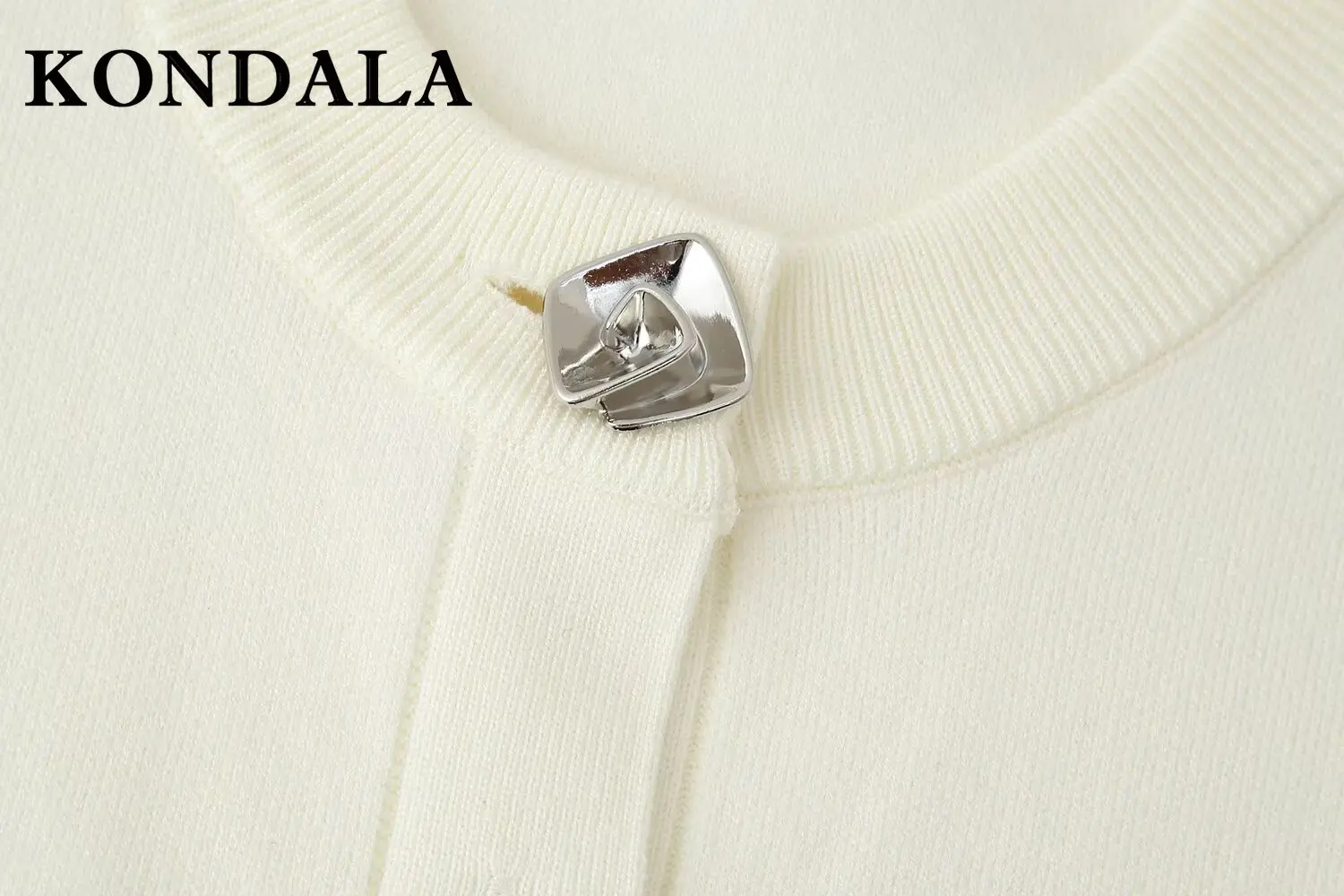 KONDALA أنيقة فاخرة أنيقة بدلة بيضاء زهرة أزرار ملابس متماسكة + مثير غمد تنورة صغيرة موضة 2025 ليلة مجموعات الربيع الحفلات