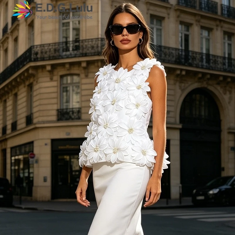EDGLuLu Fashion Leisure Versatile 3d Flower Spliced Vest Top Summer 2026 New Round Neck Sleeveless Black White Vest Top 0703