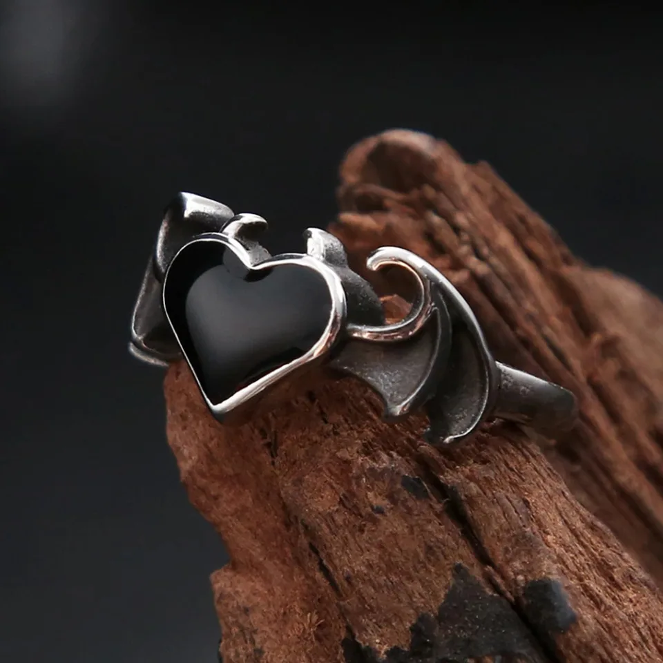 Fashion Vintage Angel Demon Wings Black Heart Ring For Men Women Gothic Biker 316L Stainless Steel Couple Romantic Jewelry Gifts