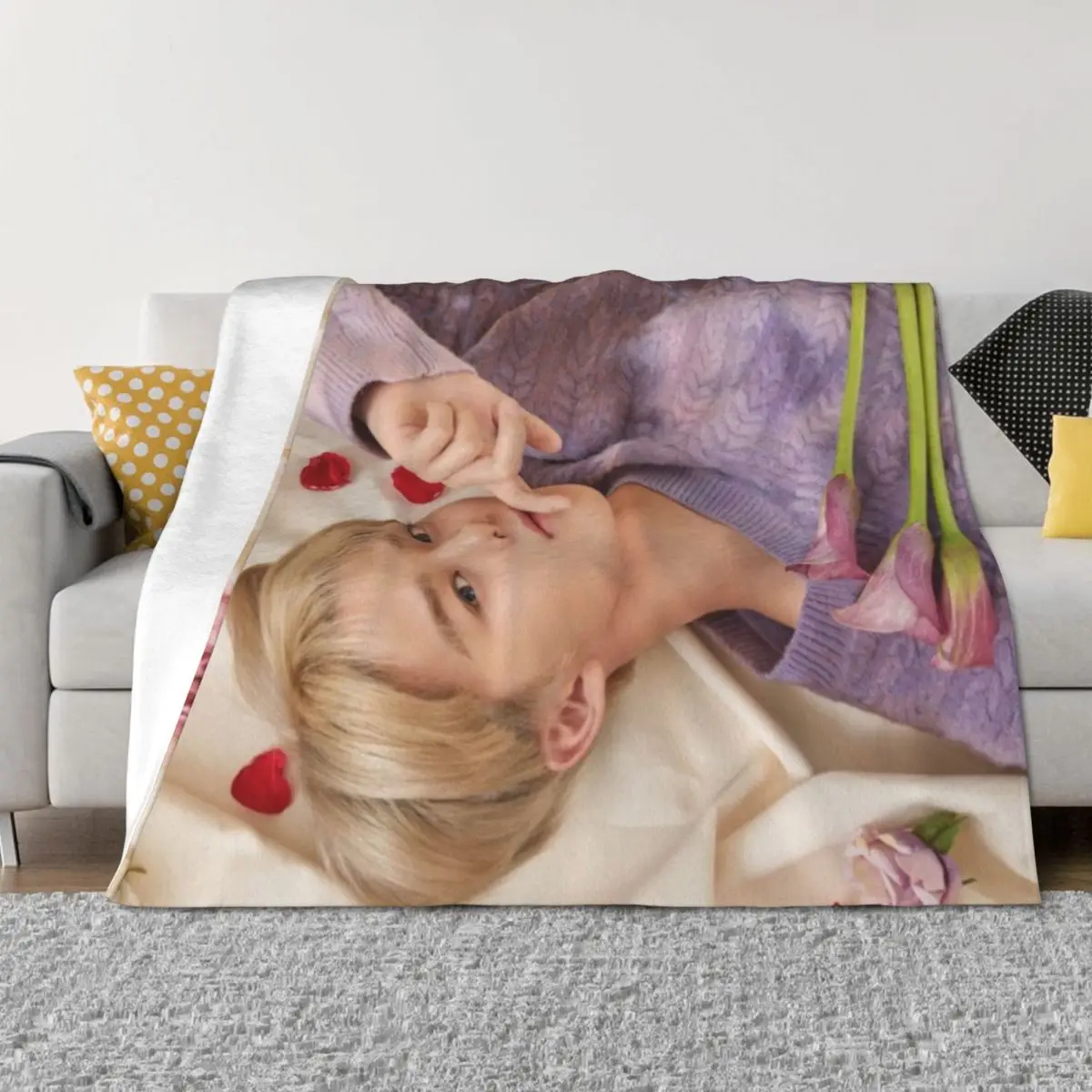 

Jinyoung CIX - 'OK' Episode 1 : OK Not Teaser Pictures 458 BX, Seunghun, Yonghee, Bae Jinyoung, Hyunsuk KPOP boy b Throw Blanket
