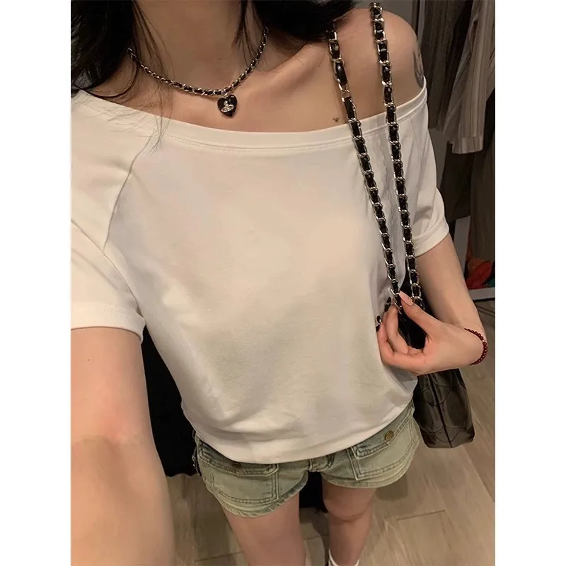 

Womens Summer Fashion Clothing Trends Slanted shoulder short sle Letter Print Graphic T Shirts White Oversized One Shoulder Tops