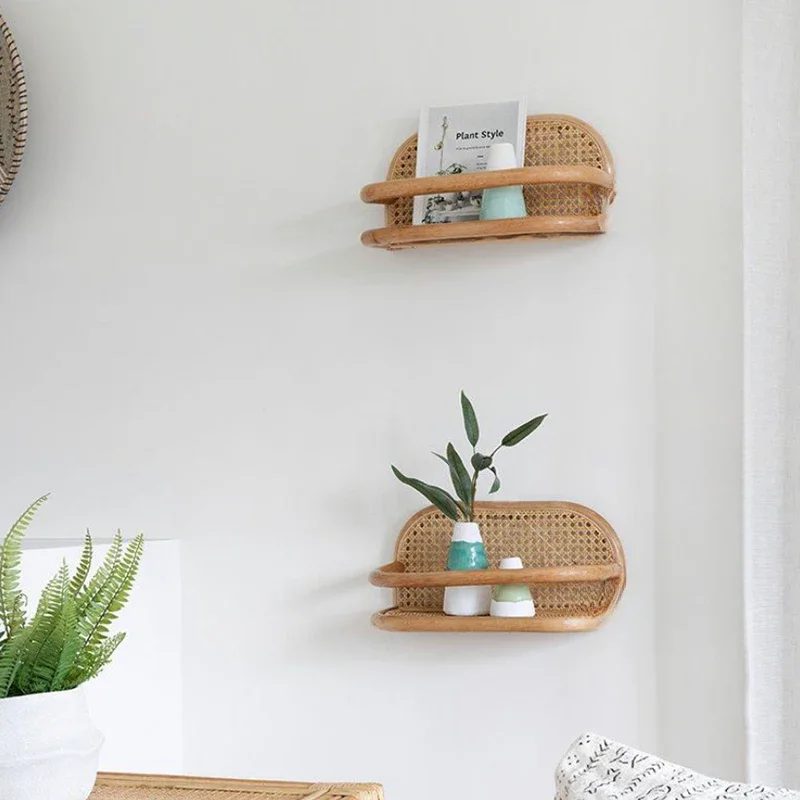 Vine racks, vintage rattan products, hand-made old-fashioned small shelves