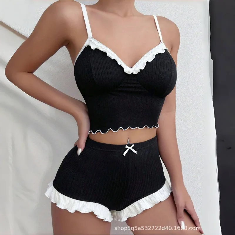 

Летний женский пижамный комплект с верхом на бретельках и кружевной отделкой; Короткие шорты с подолом в виде листьев лотоса; Удобная домашняя одежда из двух предметов