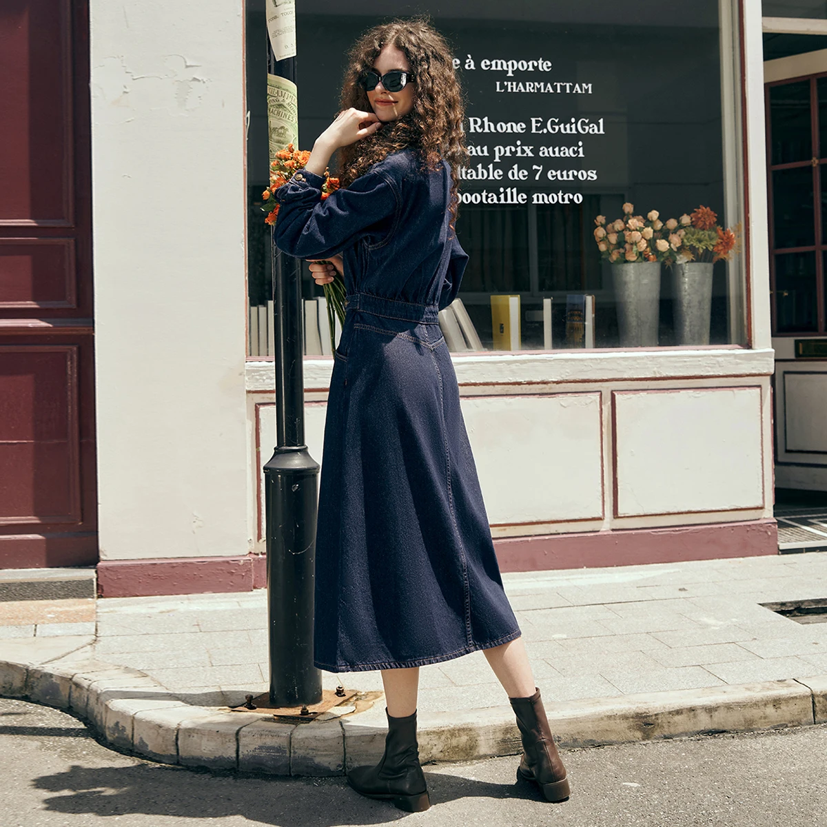 OLrain Francese Blu Denim Abito Lungo da Donna Inizio Autunno 2025 Vintage Ricamato Risvolto Camicia di Jeans Abiti da Donna O23QL85502