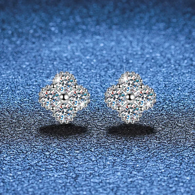 

3mm Full Moissanite Stud Earrings Four Leaf Clover Earring Lab Diamond 925 Sterling Silver Wedding Party Jewelry Gift