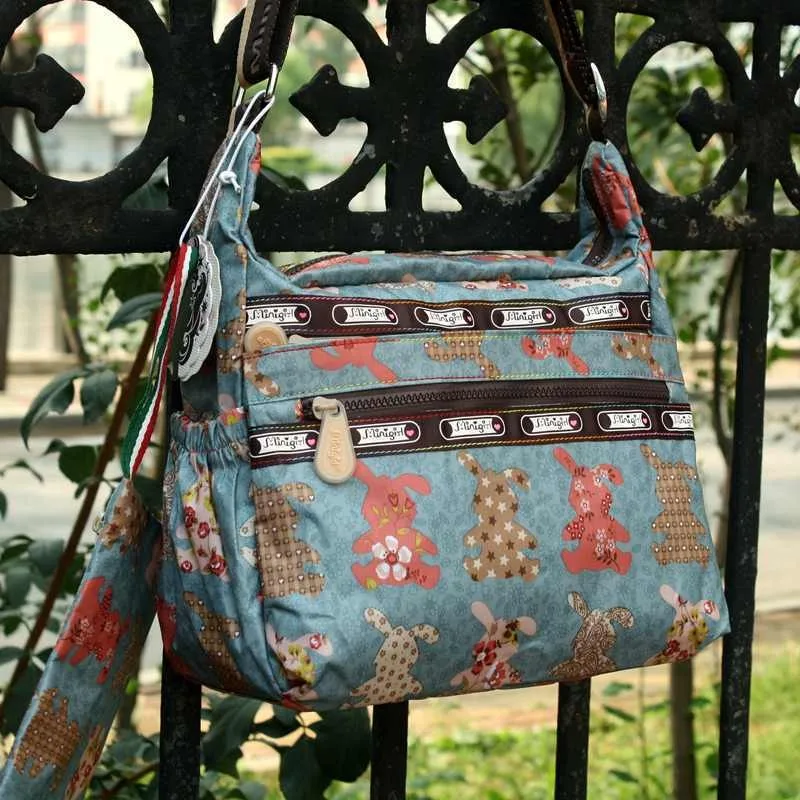 

Messenger Zipper Small Bag Multi-level Large-capacity Waterproof Cloth Handbag European and American Trendy Bag New Women's Bag