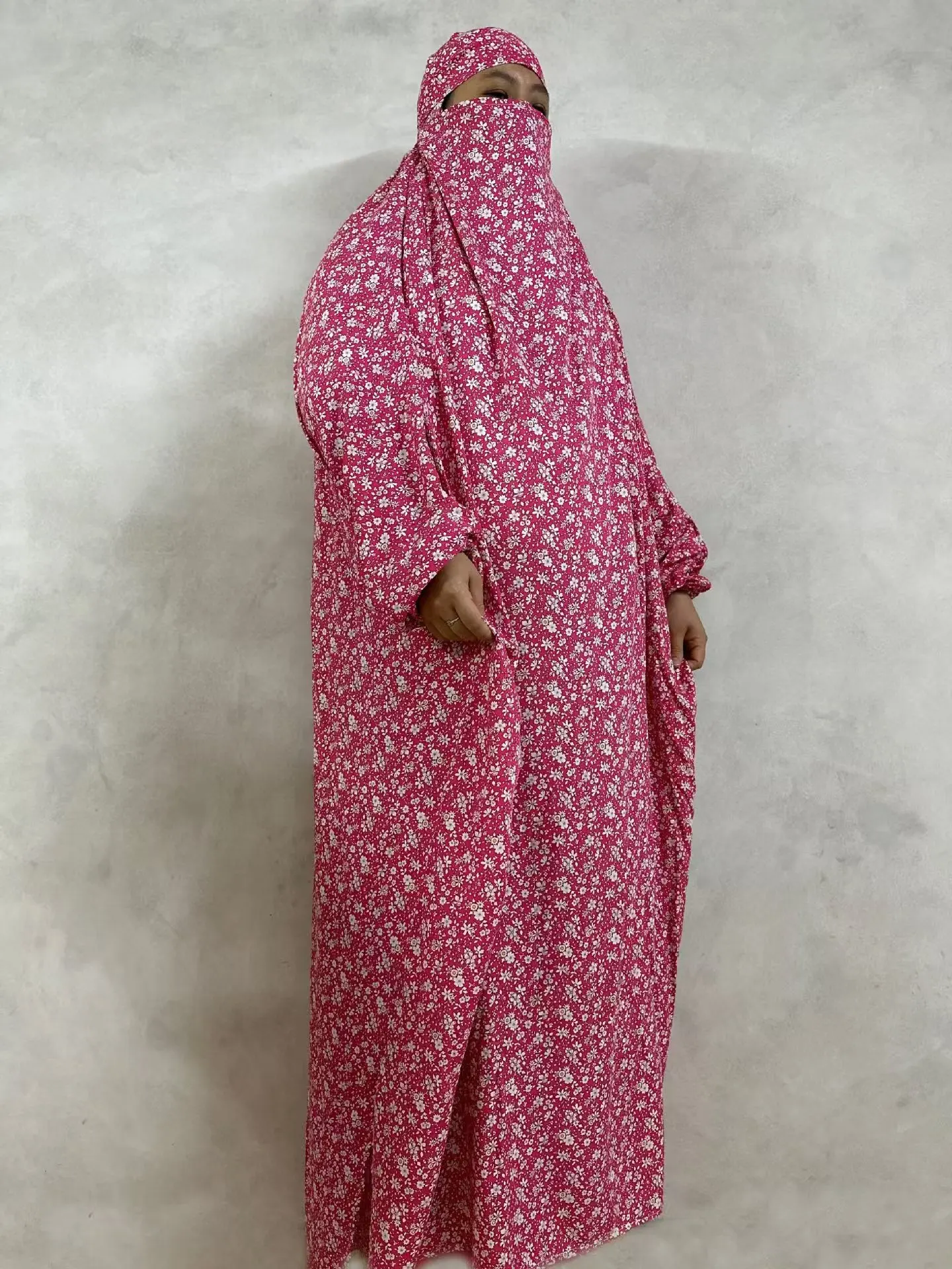 

Muslim comfortable, breathable, hooded, one-piece prayer gown, fashion print robe