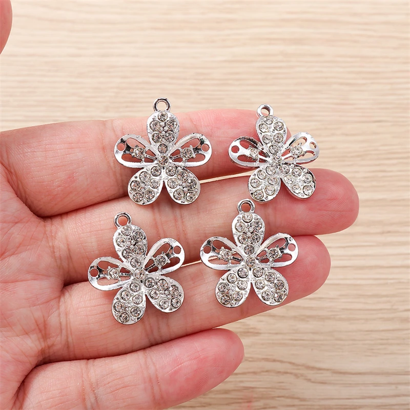 10 Stück 21x23mm Zarte Kristallblumen-Anhänger für die Herstellung von Ohrringen, Halsketten, Armbändern, DIY-Bastelarbeiten und Schmuckzubehör – Detail 3